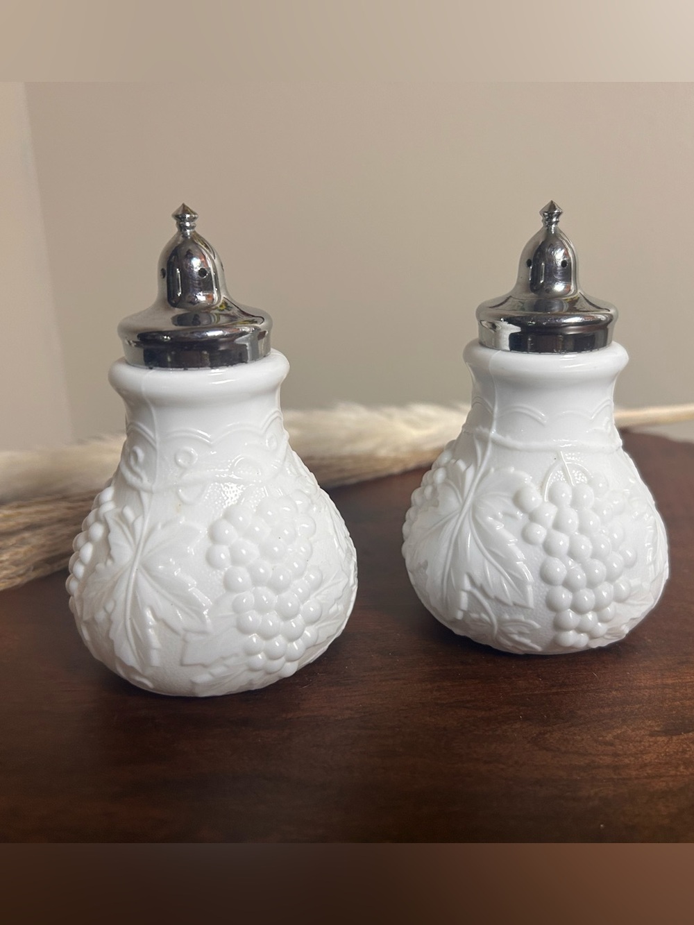 Vintage Imperial Glass Grape & Vine Salt Pepper Shakers – 1950s Milk Glass Set